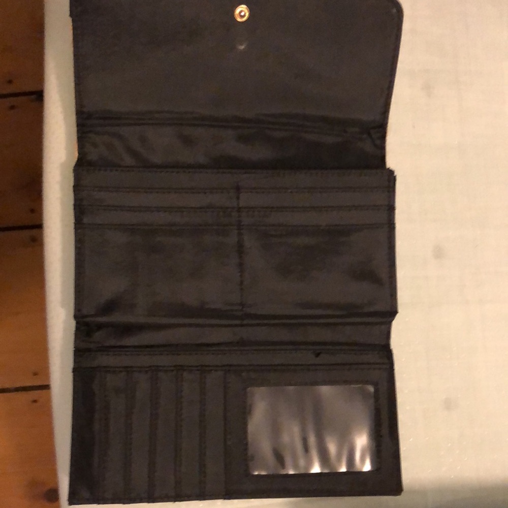 Wallet - Picture 2 of 3